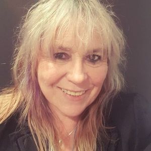 Meet your Posher, Lynda